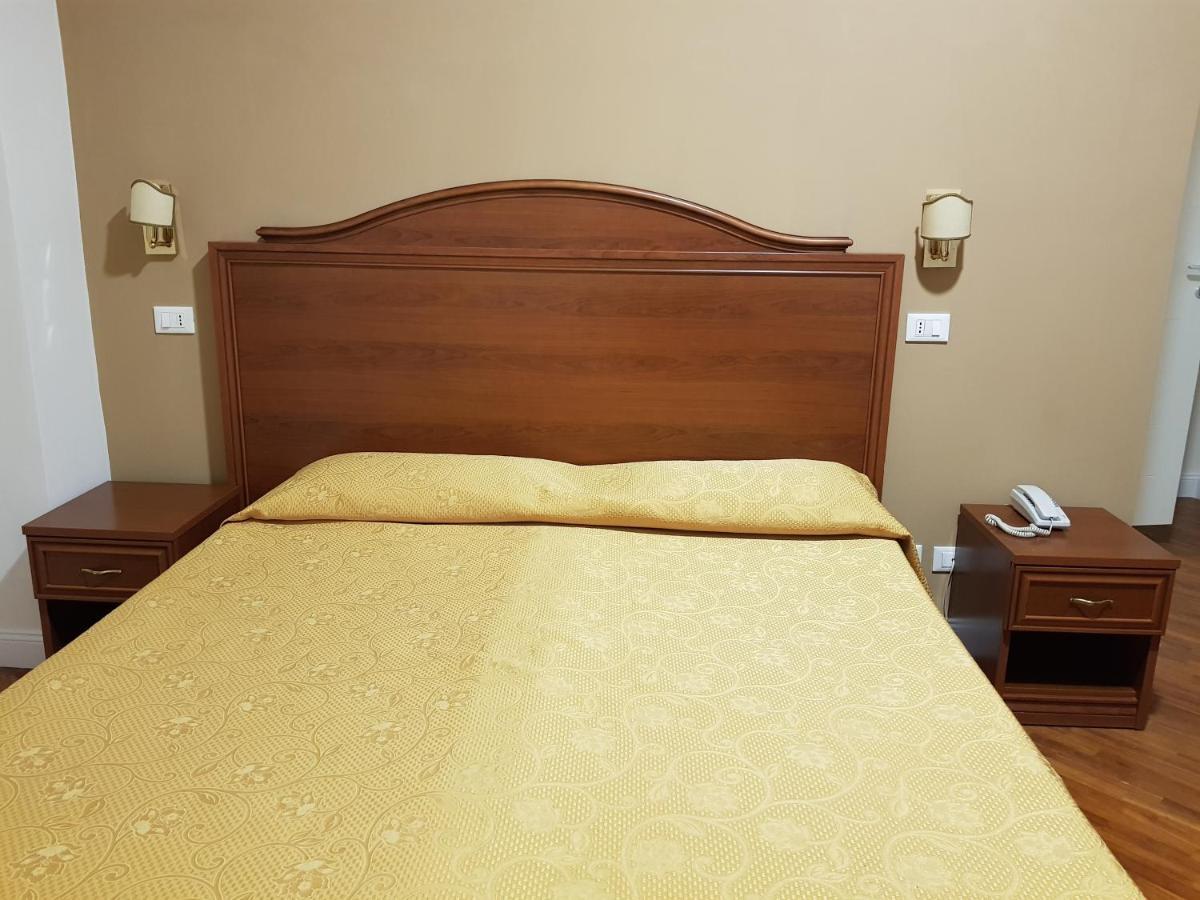 Hotel Villa Aricia أريكتشيا المظهر الخارجي الصورة