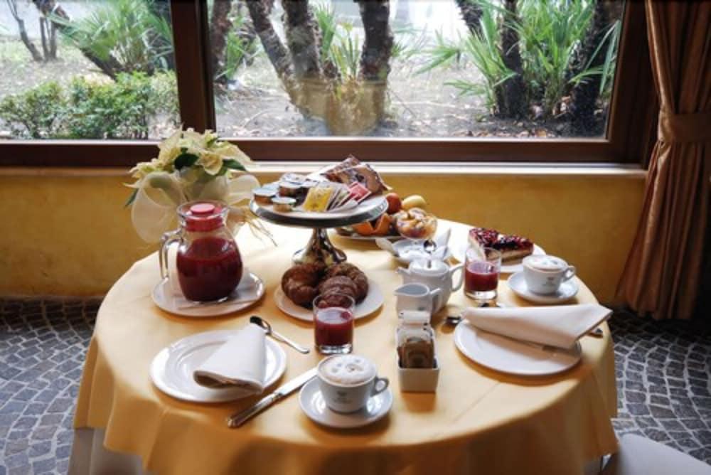 Hotel Villa Aricia أريكتشيا المظهر الخارجي الصورة