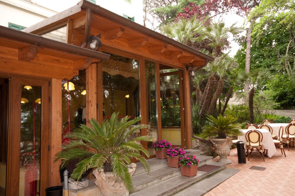 Hotel Villa Aricia أريكتشيا المظهر الخارجي الصورة